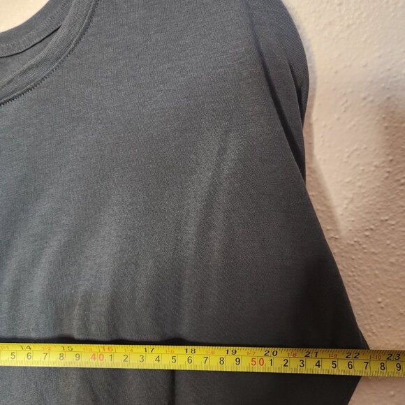 Victoria Sport Dark Gray Long-Sleeve Top Gold Brand Knotted Back Size Medium - Picture 7 of 9